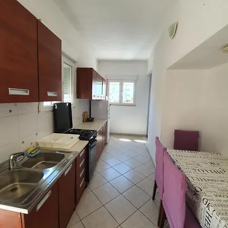 Apartment Dusanka Jovic *