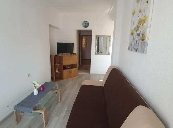 Dusanka Jovic * Makarska