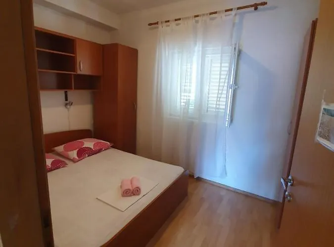 Dusanka Jovic Apartman *